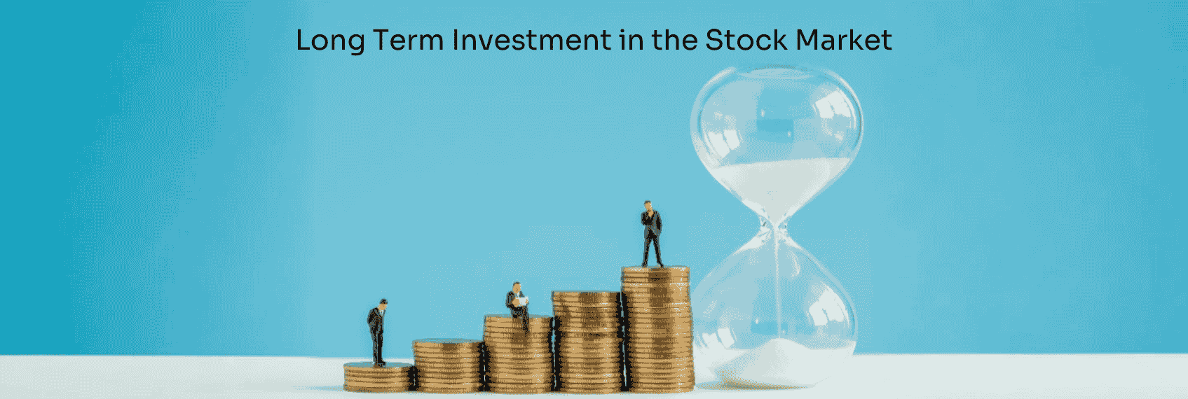What are the benefits of long-term investment in the stock market?